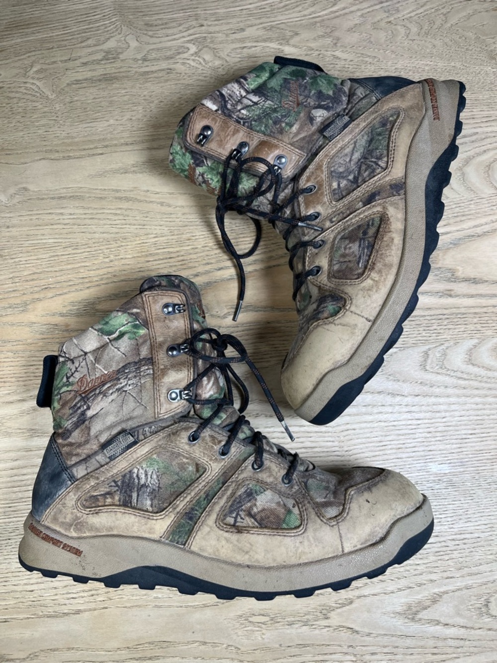 Danner Men’s Steadfast Hunting Boots 8" Realtree Xtra Waterproof 48067 Size 10.5 - Picture 6 of 9